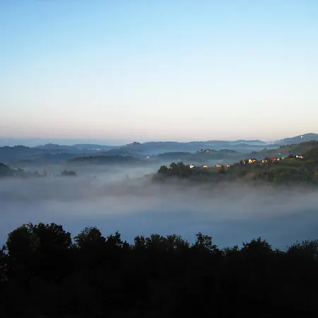 Zidanica Oplenk * Sentrupert (Dolenjska)